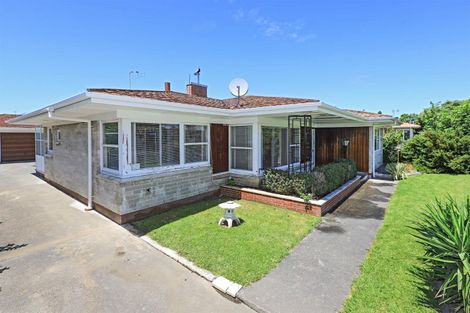 Photo of property in 37 Bill Hercock Street, Pirimai, Napier, 4112