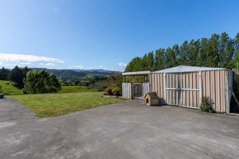 Photo of property in 205 Taylors Road, Otaki, 5583