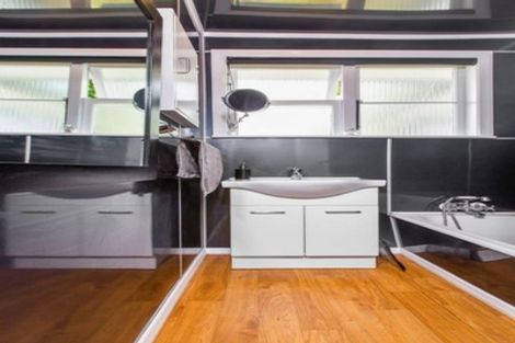 Photo of property in 11 Te Roera Place, Riverhead, 0820