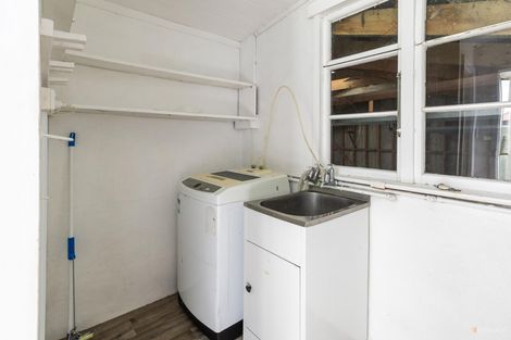 Photo of property in 53 Rhodes Street, Waimate, 7924