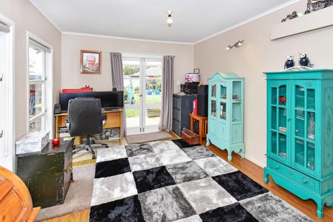 Photo of property in 34 Rollerson Street, Papakura, 2110