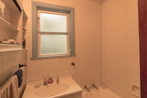 Photo of property in 17 Kettle Crescent, Marewa, Napier, 4110