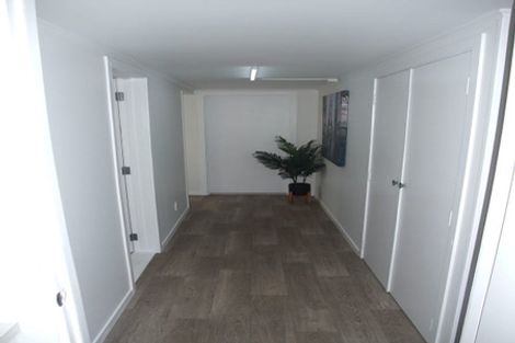 Photo of property in 42 Pitau Road, Mount Maunganui, 3116