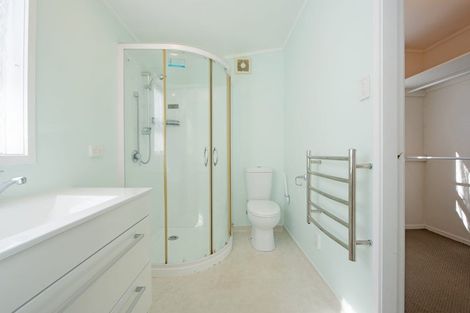 Photo of property in 12 Cambrian Street, Churton Park, Wellington, 6037