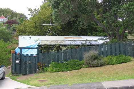 Photo of property in 13 Gazelle Avenue, Beach Haven, Auckland, 0626