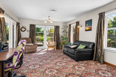 Photo of property in 2/151 Yaldhurst Road, Sockburn, Christchurch, 8042