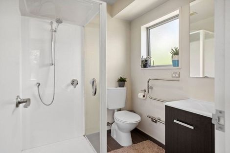 Photo of property in 30 Ash Avenue, Albert Town, Wanaka, 9305