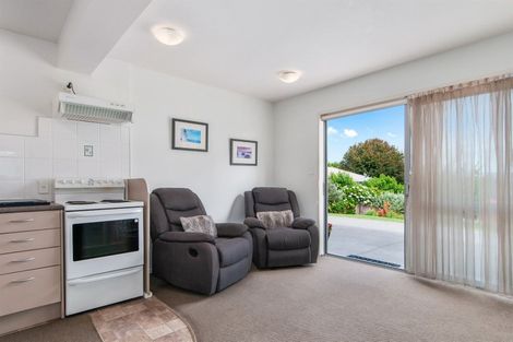 Photo of property in 8 Mckenna Lane, Omokoroa, 3114