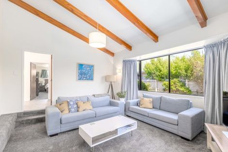 Photo of property in 68a Winters Road, Redwood, Christchurch, 8051