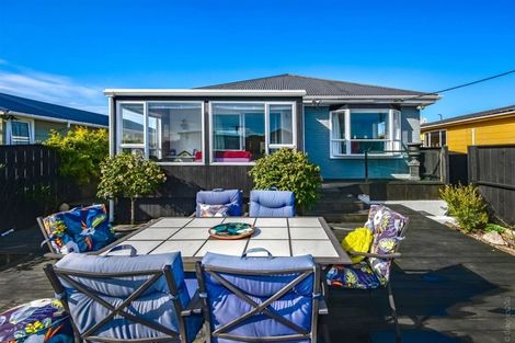 Photo of property in 43 Effingham Street, North New Brighton, Christchurch, 8083