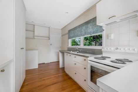 Photo of property in 122 Sandspit Road, Shelly Park, Auckland, 2014