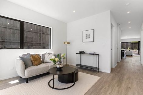 Photo of property in 92 Huanui Drive, Wainui, 0992