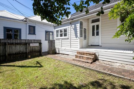 Photo of property in 145 Aro Street, Aro Valley, Wellington, 6021