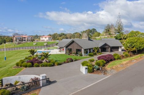 Photo of property in 3 Solway Road, Whitford, 2576