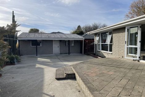 Photo of property in 1/1 Glenys Place, Broomfield, Christchurch, 8042