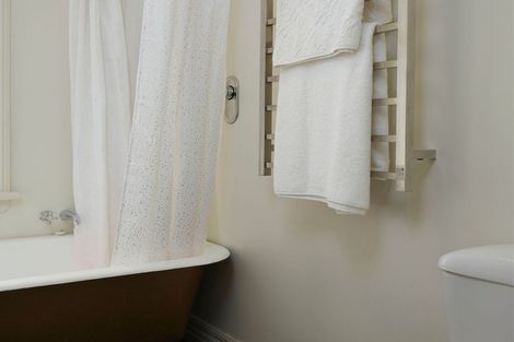 Photo of property in 175 Gladstone Road, Dalmore, Dunedin, 9010