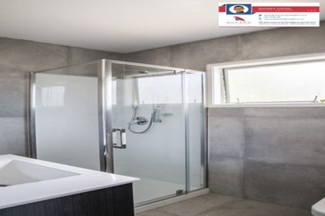 Photo of property in 1/9 Miraka Place, Birkenhead, Auckland, 0626