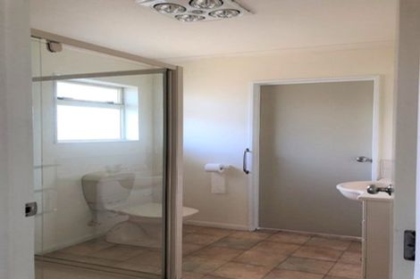 Photo of property in 44 Kent Avenue, Waitarere Beach, Levin, 5510