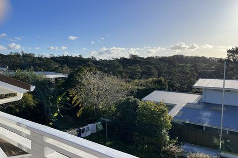 Photo of property in 4 Rae Road, Campbells Bay, Auckland, 0620