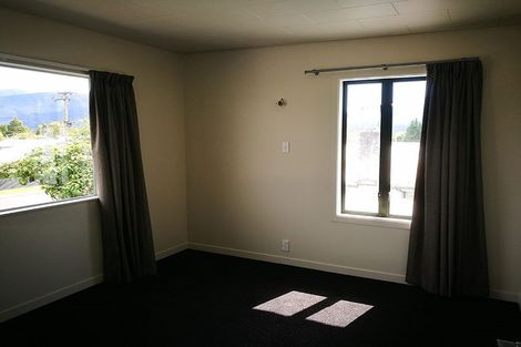 Photo of property in 14 Pompolona Street, Te Anau, 9600