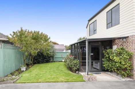 Photo of property in 2/17 Cunningham Place, Halswell, Christchurch, 8025