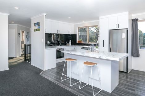 Photo of property in 33 Antrim Place, Nawton, Hamilton, 3200