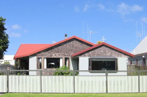 Photo of property in 18 Simpson Road, Papamoa Beach, Papamoa, 3118