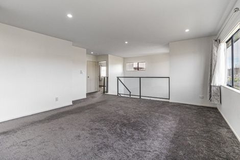Photo of property in 37 Kestev Drive, Flat Bush, Auckland, 2016