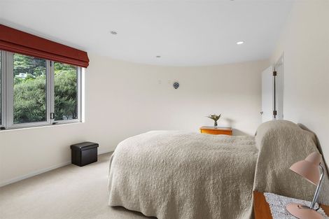 Photo of property in 2 Reserve Road, Plimmerton, Porirua, 5026