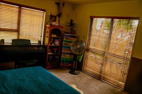 Photo of property in 2/25a Drake Street, Howick, Auckland, 2014