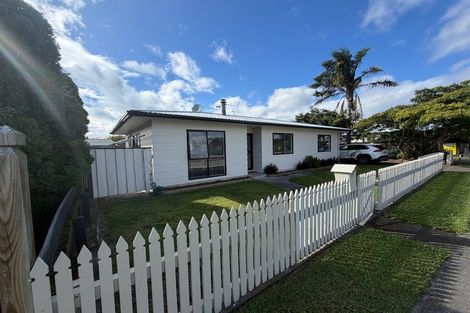 Photo of property in 1/205 Avondale Road, Greenmeadows, Napier, 4112