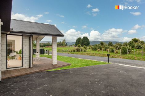 Photo of property in 44 Constitution Avenue, Milton, 9220