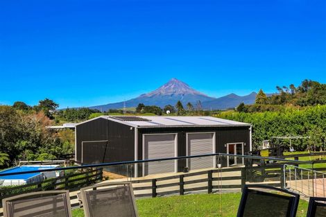 Photo of property in 15 Thomason Road, Egmont Village, New Plymouth, 4371
