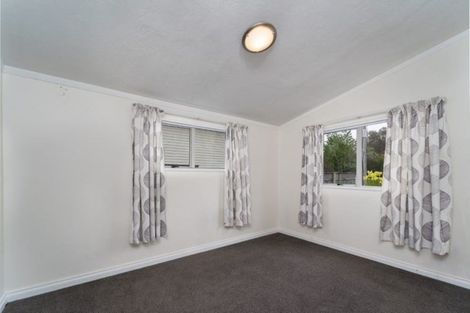 Photo of property in 1 Kempton Street, Greytown, 5712