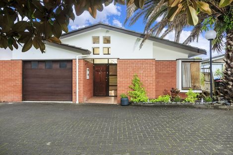 Photo of property in 3/17 Matata Street, Blockhouse Bay, Auckland, 0600