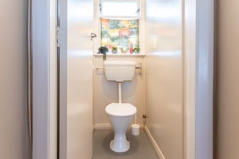 Photo of property in 1 Robertshawe Crescent, Dannevirke, 4930