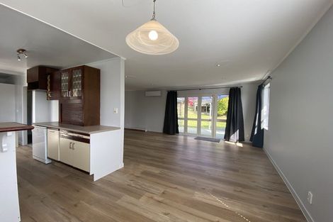 Photo of property in 15 Finchley Road, Torbay, Auckland, 0632