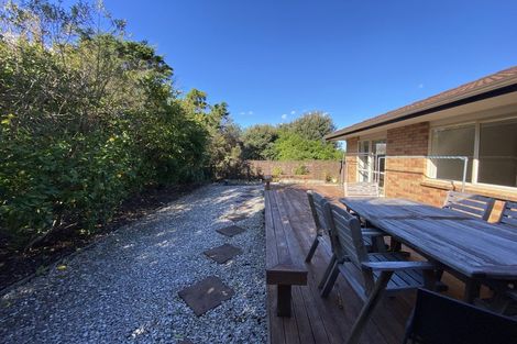 Photo of property in 6e Clearwater Cove, West Harbour, Auckland, 0618