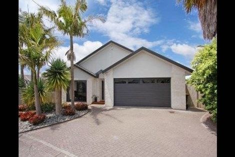 Photo of property in 19 Robina Court, Burswood, Auckland, 2013