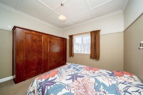 Photo of property in 20 Caledonia Street, Hawera, 4610