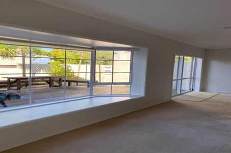 Photo of property in 2/49 Castor Road, Castor Bay, Auckland, 0620