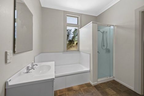 Photo of property in 53 Shakespeare Road, Bluff Hill, Napier, 4110