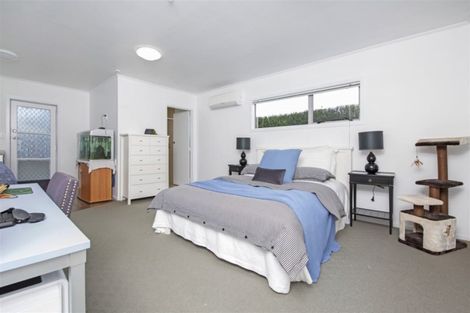 Photo of property in 351 Bucklands Beach Road, Bucklands Beach, Auckland, 2012