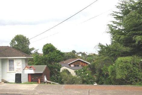 Photo of property in 1/31 Sunnynook Road, Forrest Hill, Auckland, 0620
