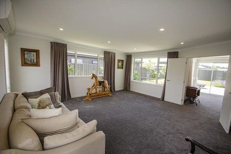 Photo of property in 10 Phoenix Place, Cromwell, 9310