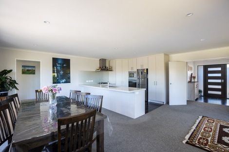 Photo of property in 74 Fernbrook Drive, Hurworth, New Plymouth, 4310