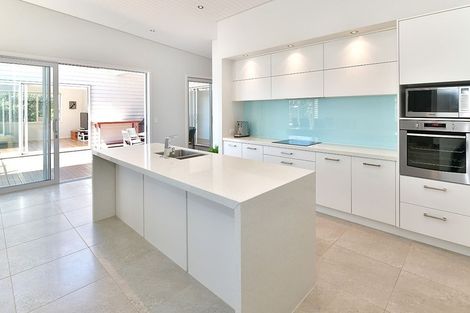 Photo of property in 38 Manhattan Rise, Orewa, 0931