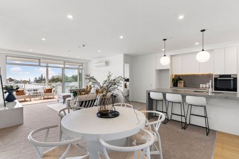 Photo of property in 173 Hibiscus Drive, Orewa, 0931