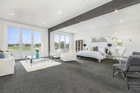 Photo of property in 49 Whatapaka Road, Karaka, Papakura, 2580