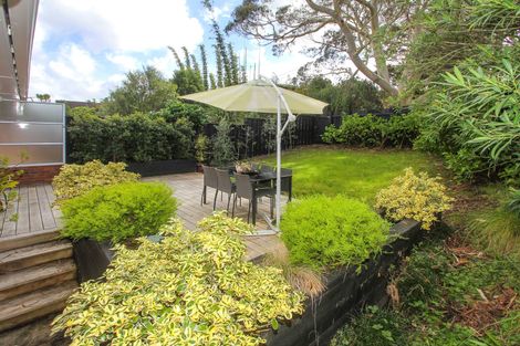 Photo of property in 2/1 Hythe Terrace, Mairangi Bay, Auckland, 0630